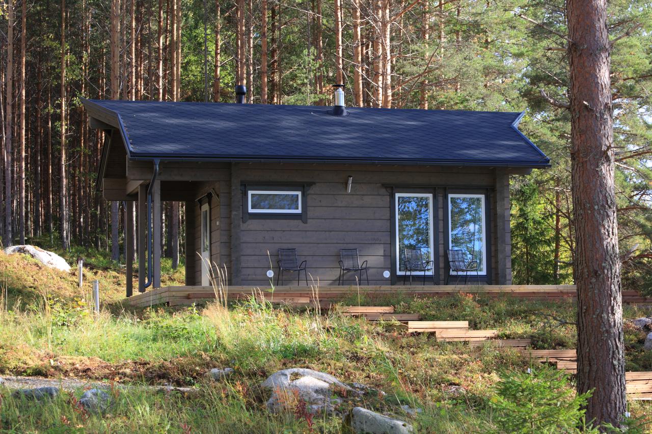 Separate sauna building exterior